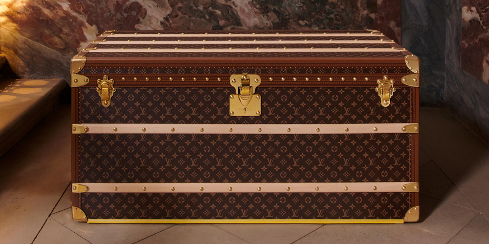 A new shape of luggage trunk was born through Louis Vuitton